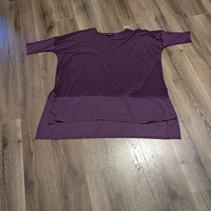 Artex Fashion,  Rich Purple Tunic Top With Batwings And Tight 3/4 Sleeves. 3X.